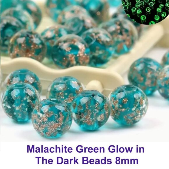 Illumination Malachite Green Glow in the Dark Beads.  15 Beads - 8mm - Picture 1 of 1